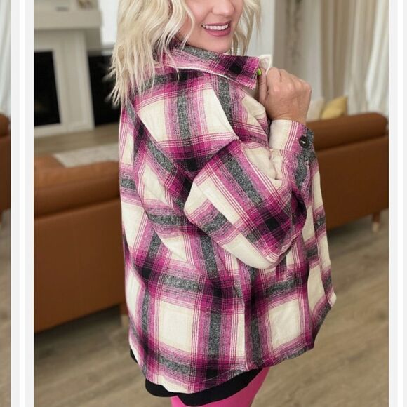 ZENANA OVERSIZED LONGLINE PLAID SHACKET IN MAGENTA‎ L NWT in packaging - Picture 2 of 5